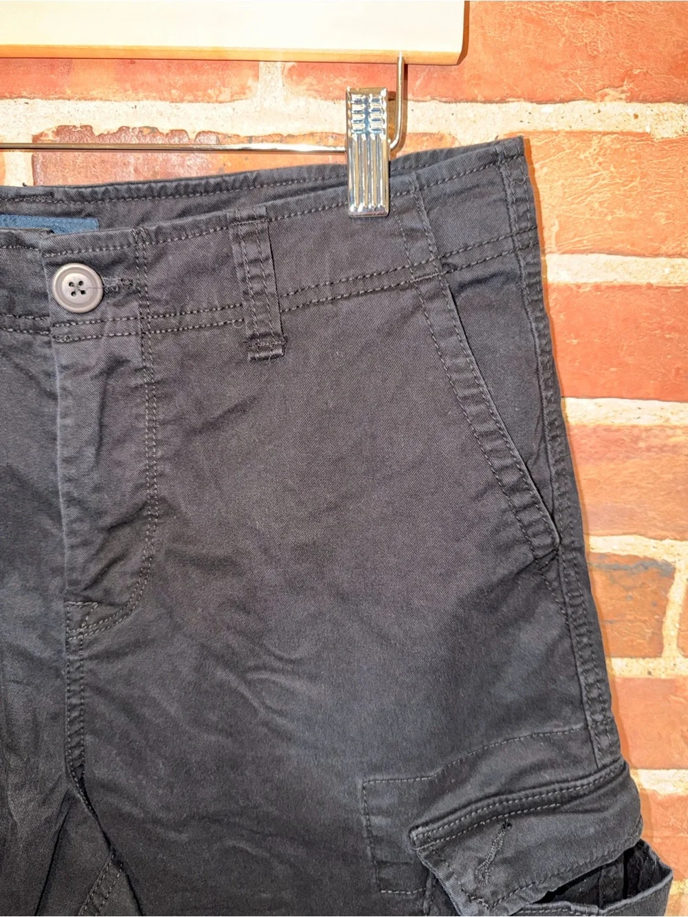 Men's Aero Black Cargo Shorts - Classic Utility Style Y2K Sz 30